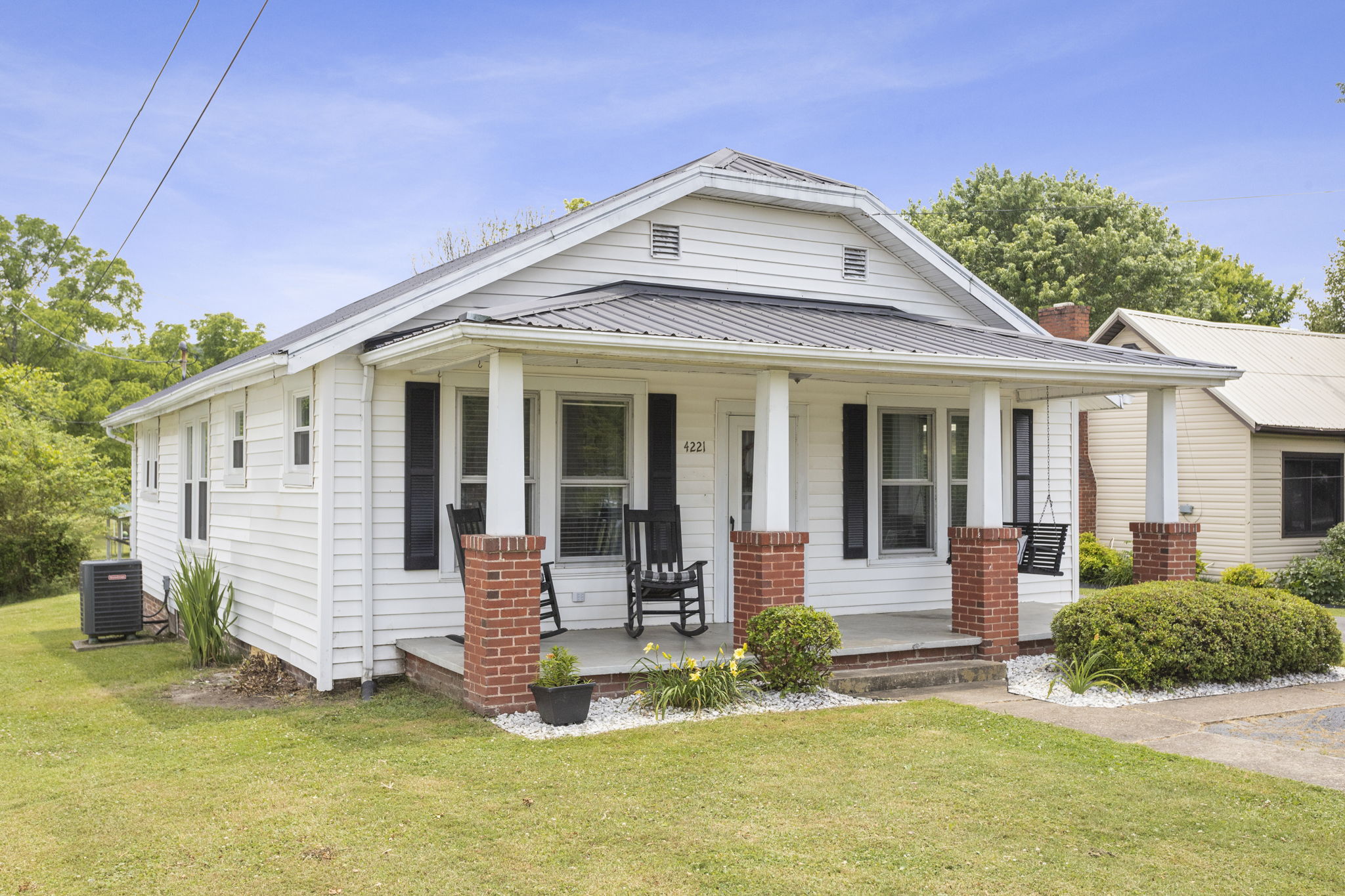 4221 Sullivan Gardens Dr, Kingsport, TN 37660 Tyler Fraser real estate photography