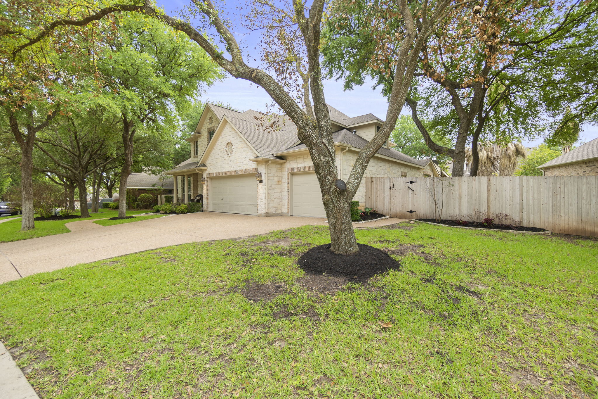 8704 Sea Ash Cir, Round Rock, TX 78681, US Photo 3