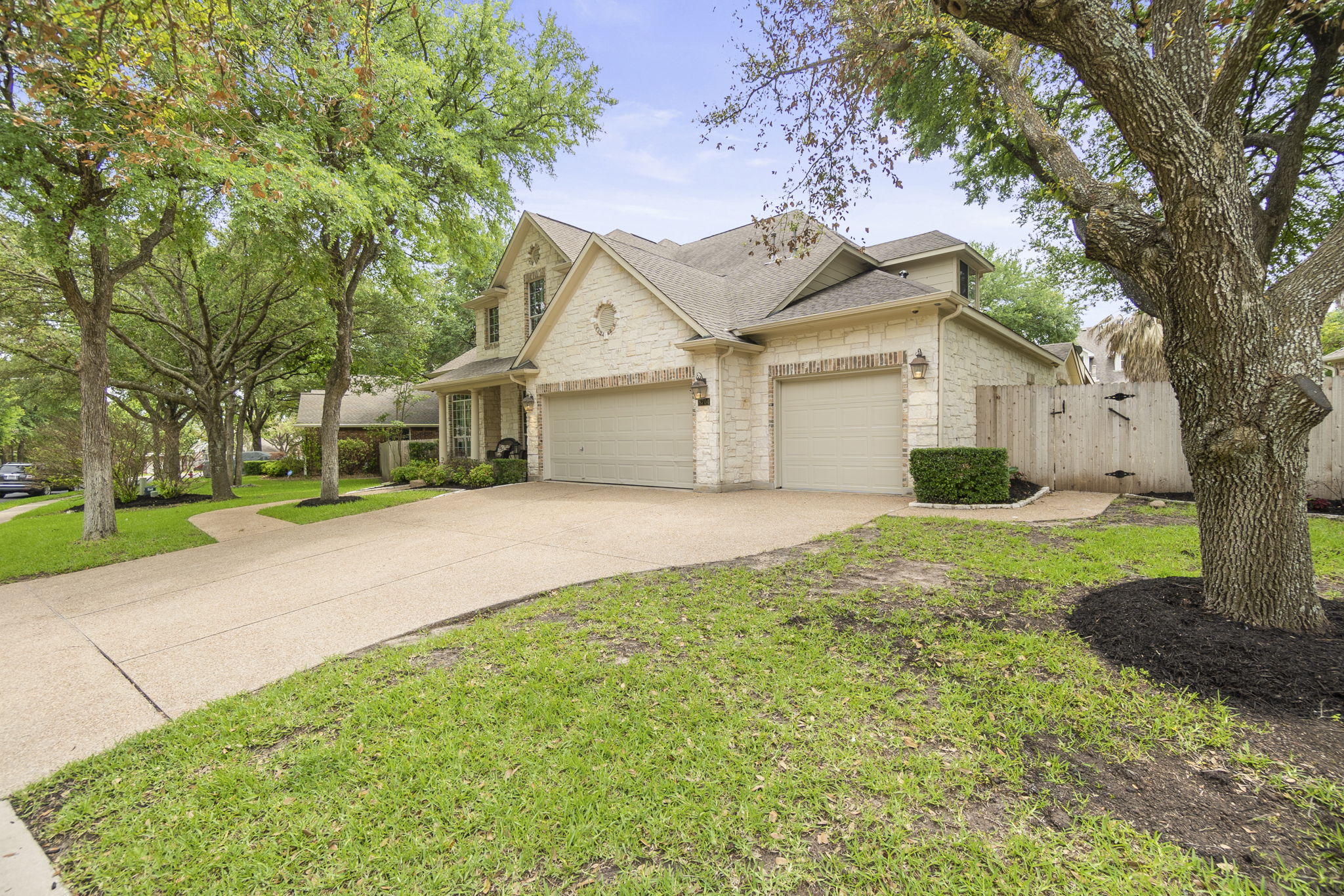 8704 Sea Ash Cir, Round Rock, TX 78681, US Photo 4