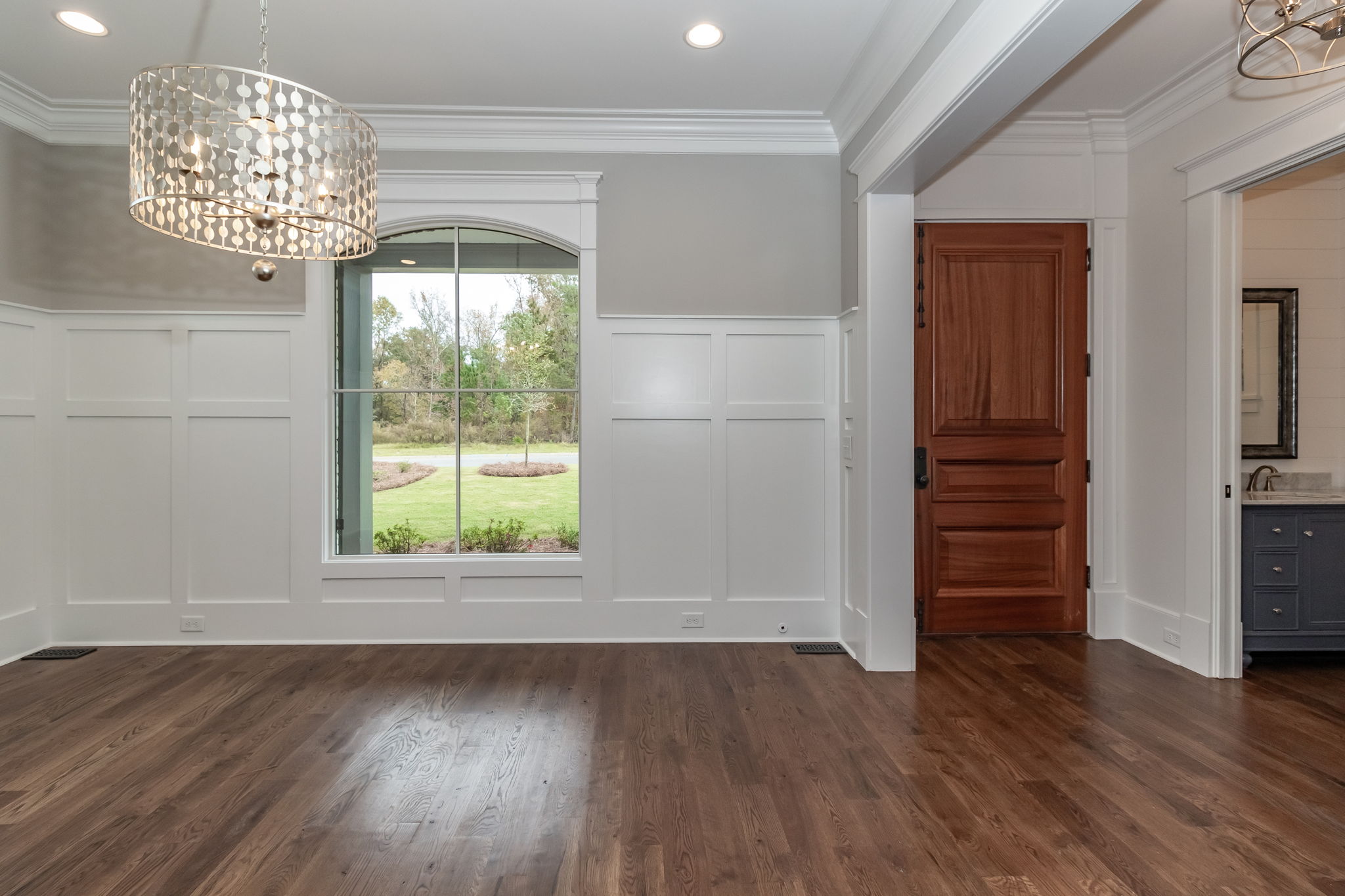Entryway - Dining Room