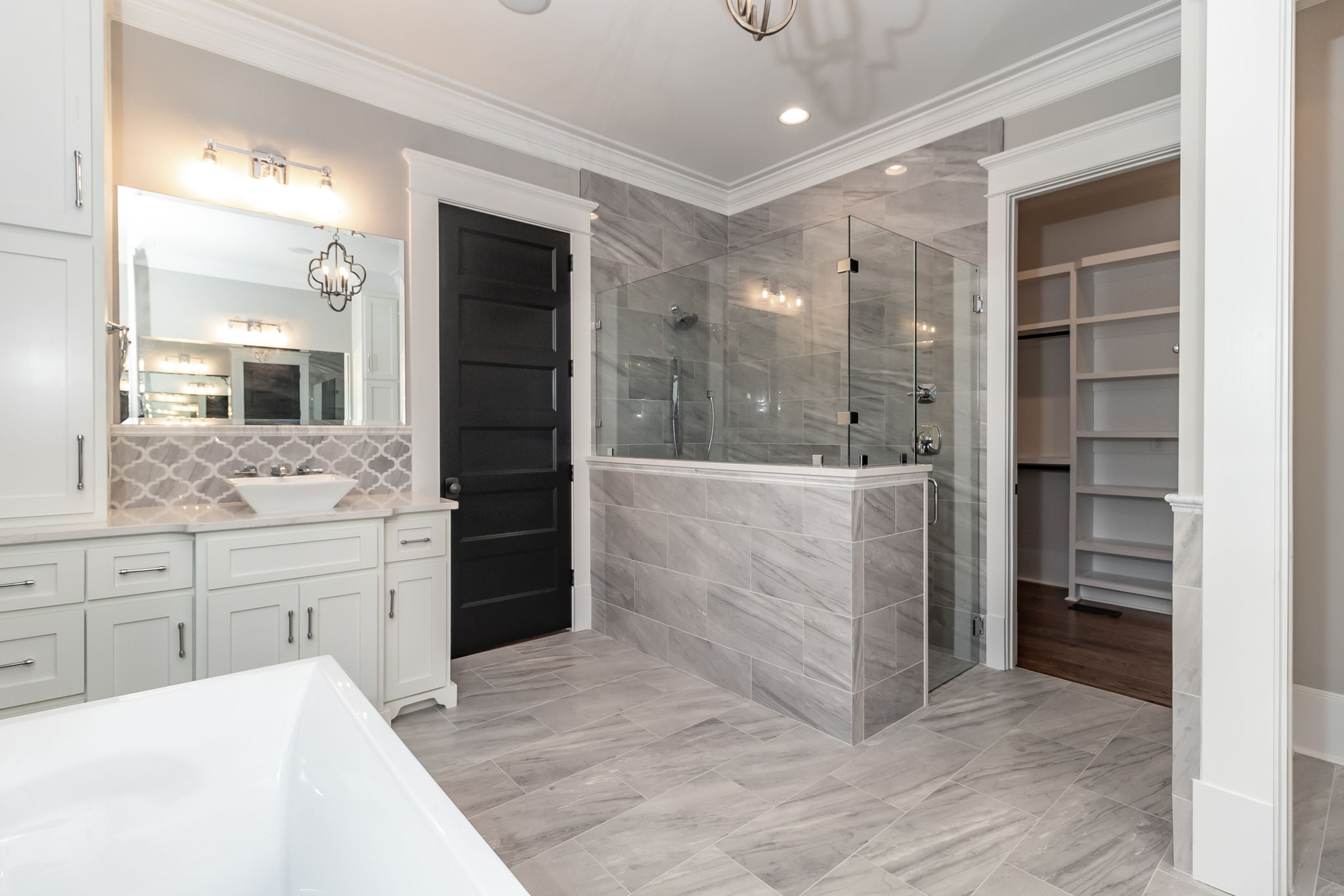 Owner's En-Suite Bath