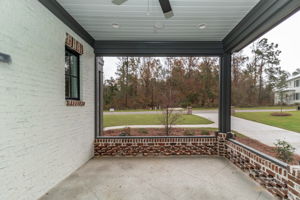 Screened-in Porch