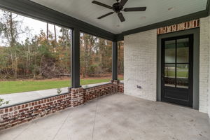 Screened-in Porch