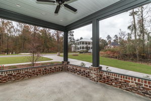 Screened-in Porch