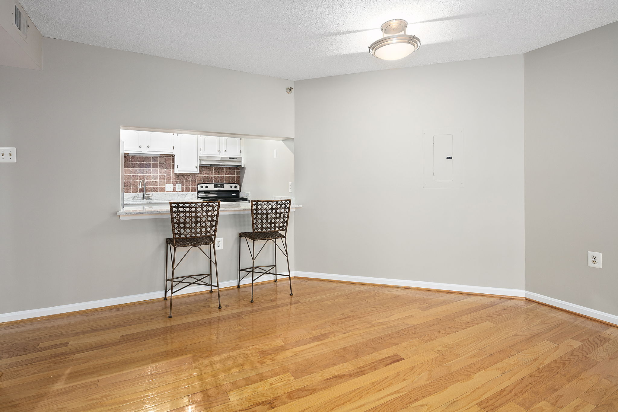 1301 N Courthouse Rd #1114, Arlington, VA 22201, US Photo 14