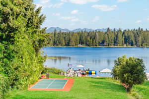 11422 W Lake Joy Dr NE, Carnation, WA 98014, USA Photo 6