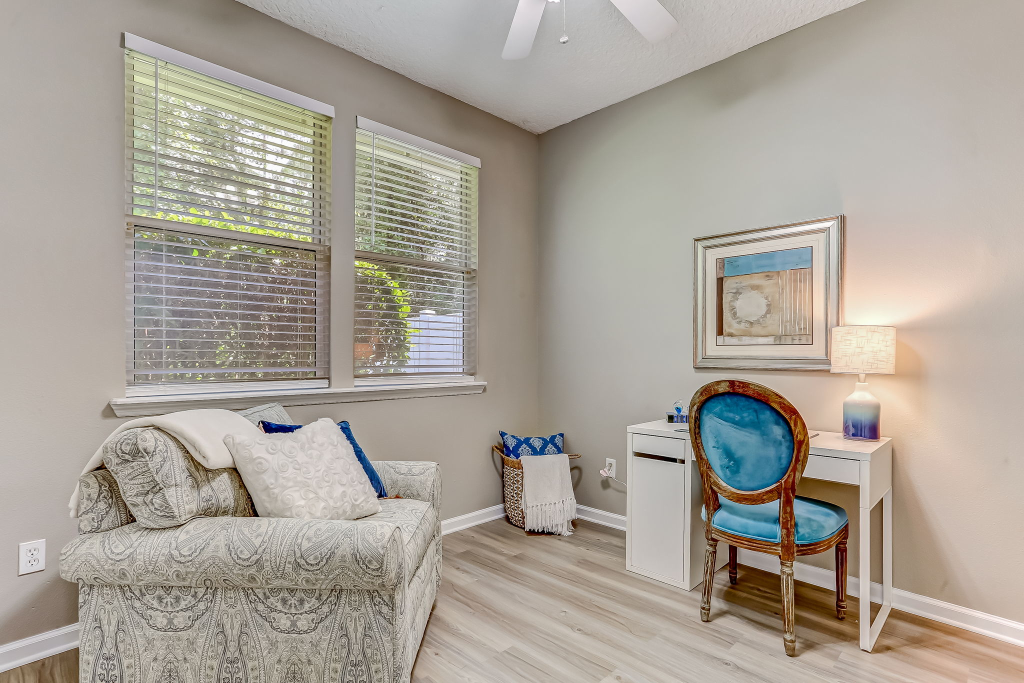 Bedroom / Office