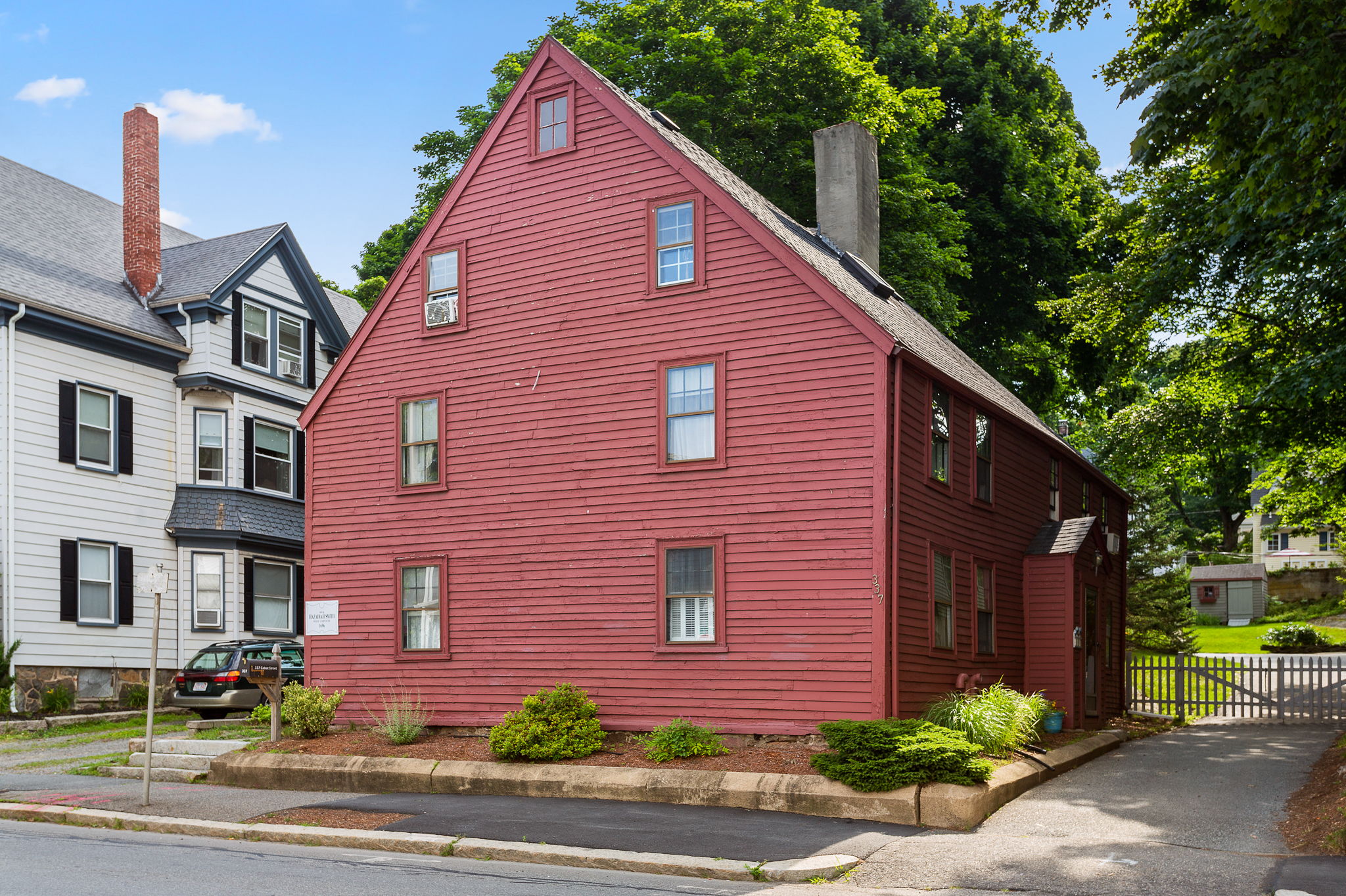 337 Cabot St, Beverly Luxe Life Productions