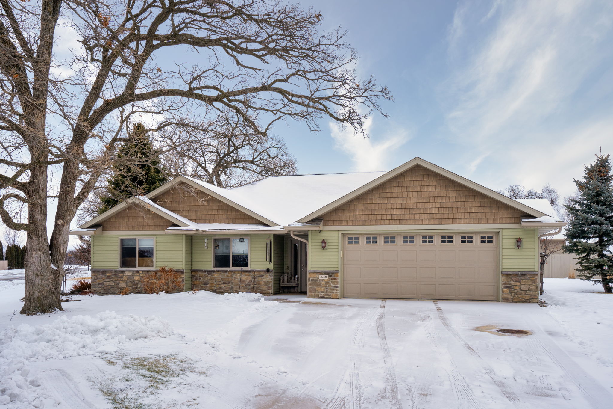 2200 St John Ct, North Mankato, MN 56003, US
