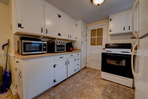 59 Burnham St, Plainville, CT 06062, USA Photo 31