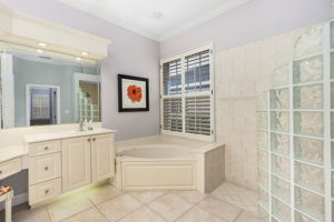 5125 Kensington High St, Naples, FL 34105, US Photo 22