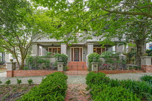 Welcome to 2030 Herschel St Unit 2