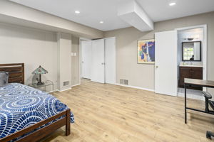 12009 Coldstream Dr, Rockville, MD 20854, US Photo 33