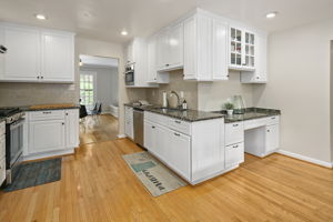 12009 Coldstream Dr, Rockville, MD 20854, US Photo 11