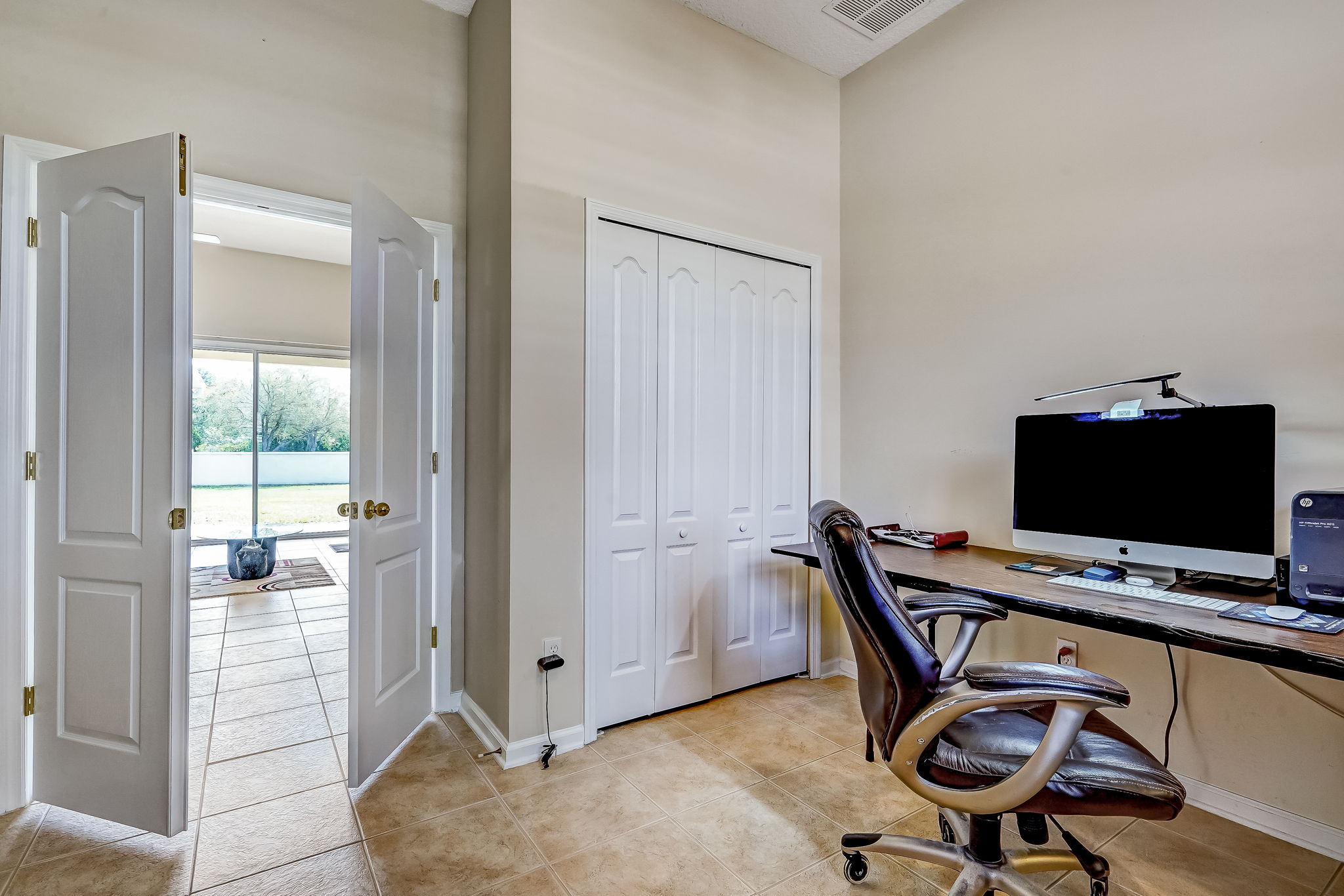 Bedroom/Office