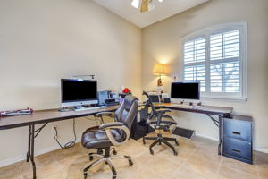 Bedroom/Office