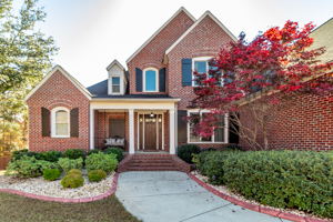 Front Porch/Entrance