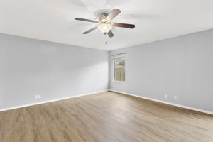 293 Tower Dr, Kyle, TX 78640, USA Photo 6