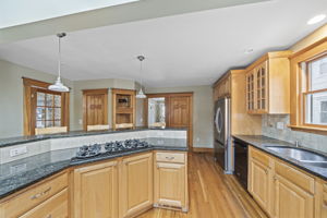 72 Brook St, Quincy, MA 02170, US Photo 9