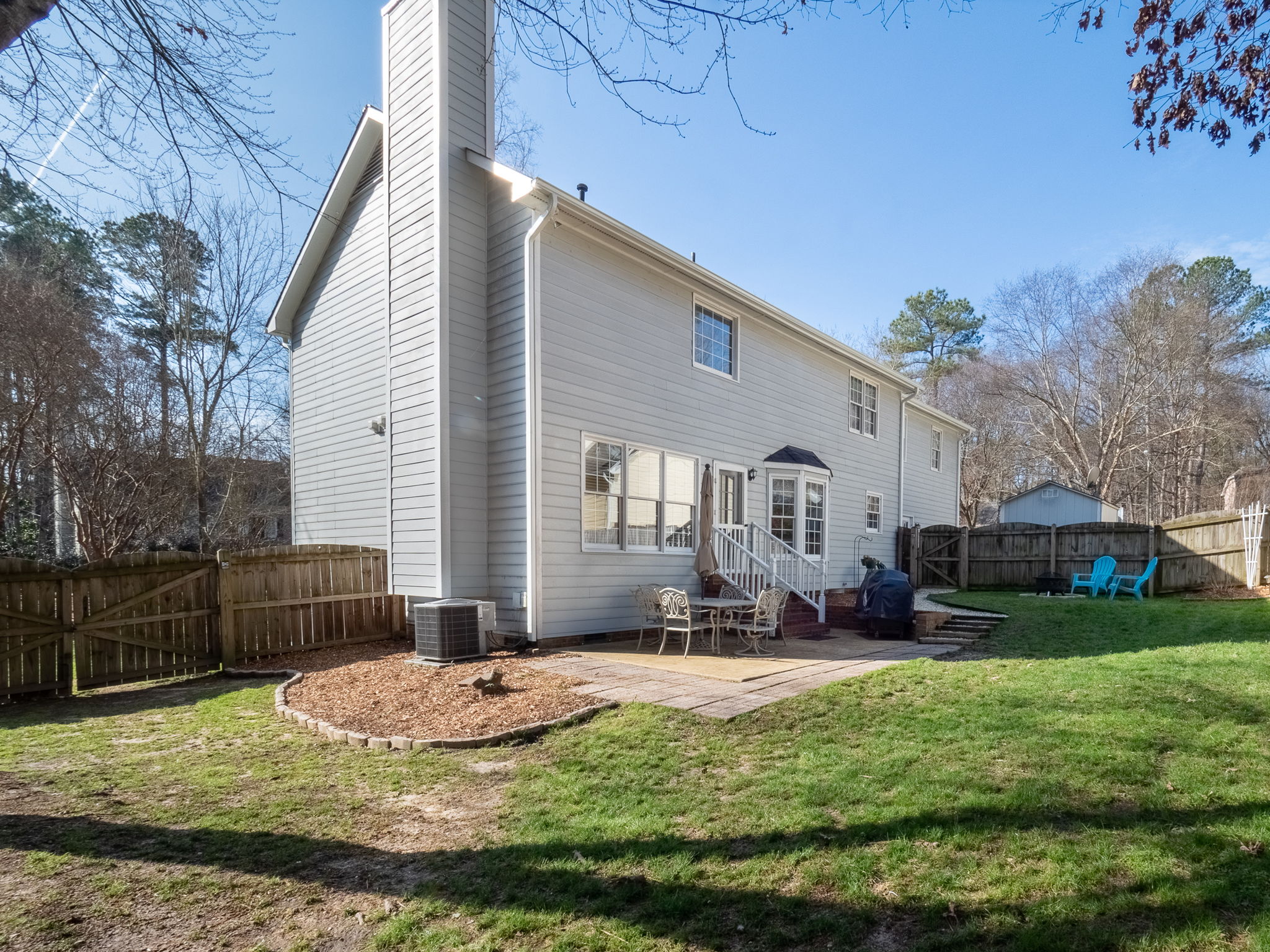 Great home in sought after Apex neighborhood, Buckingham! Picture