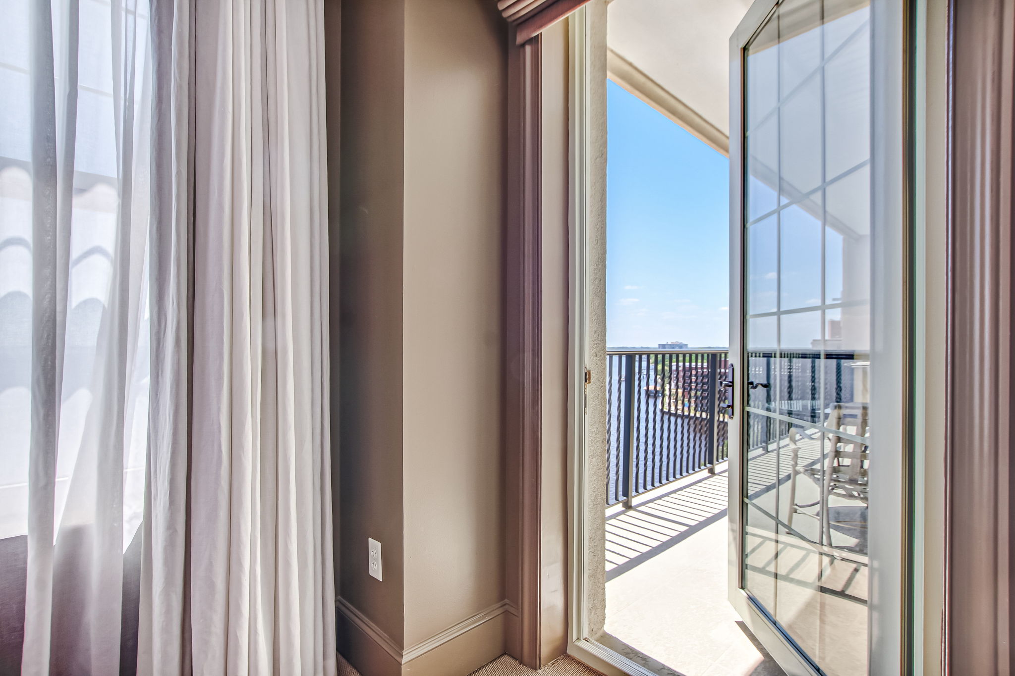 To Balcony