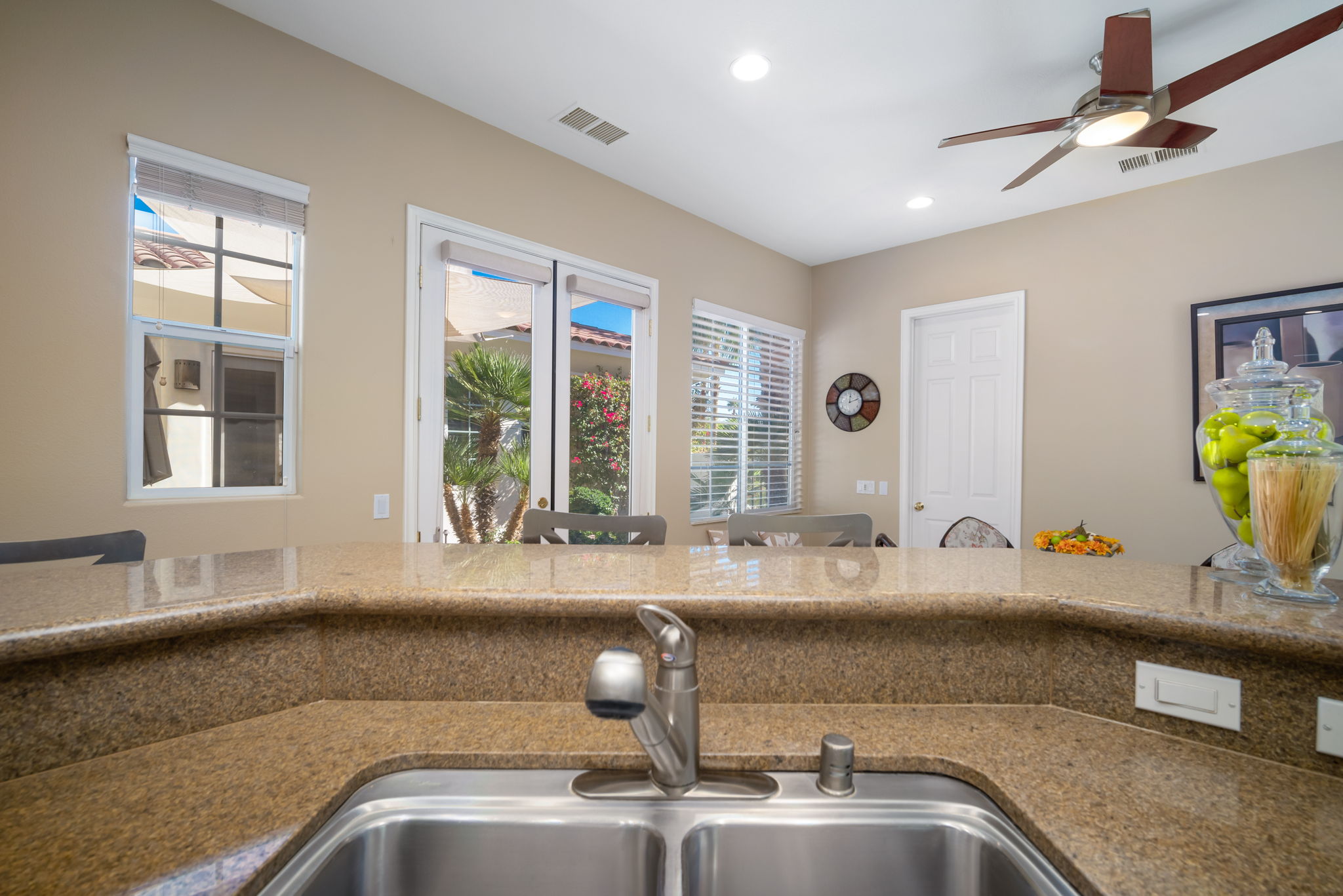 323 Loch Lomond Rd, Rancho Mirage, CA 92270, USA Photo 21