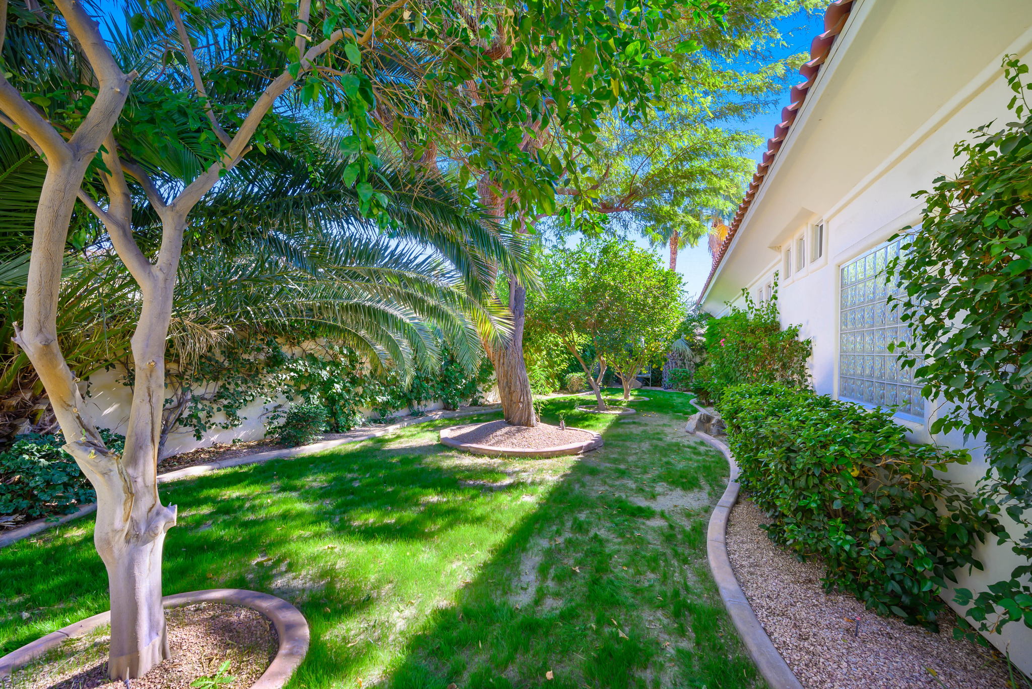 323 Loch Lomond Rd, Rancho Mirage, CA 92270, USA Photo 31