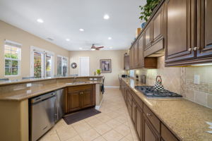 323 Loch Lomond Rd, Rancho Mirage, CA 92270, USA Photo 17