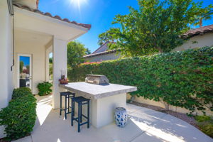 323 Loch Lomond Rd, Rancho Mirage, CA 92270, USA Photo 24