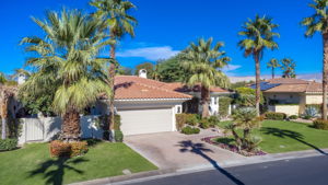 323 Loch Lomond Rd, Rancho Mirage, CA 92270, USA Photo 2
