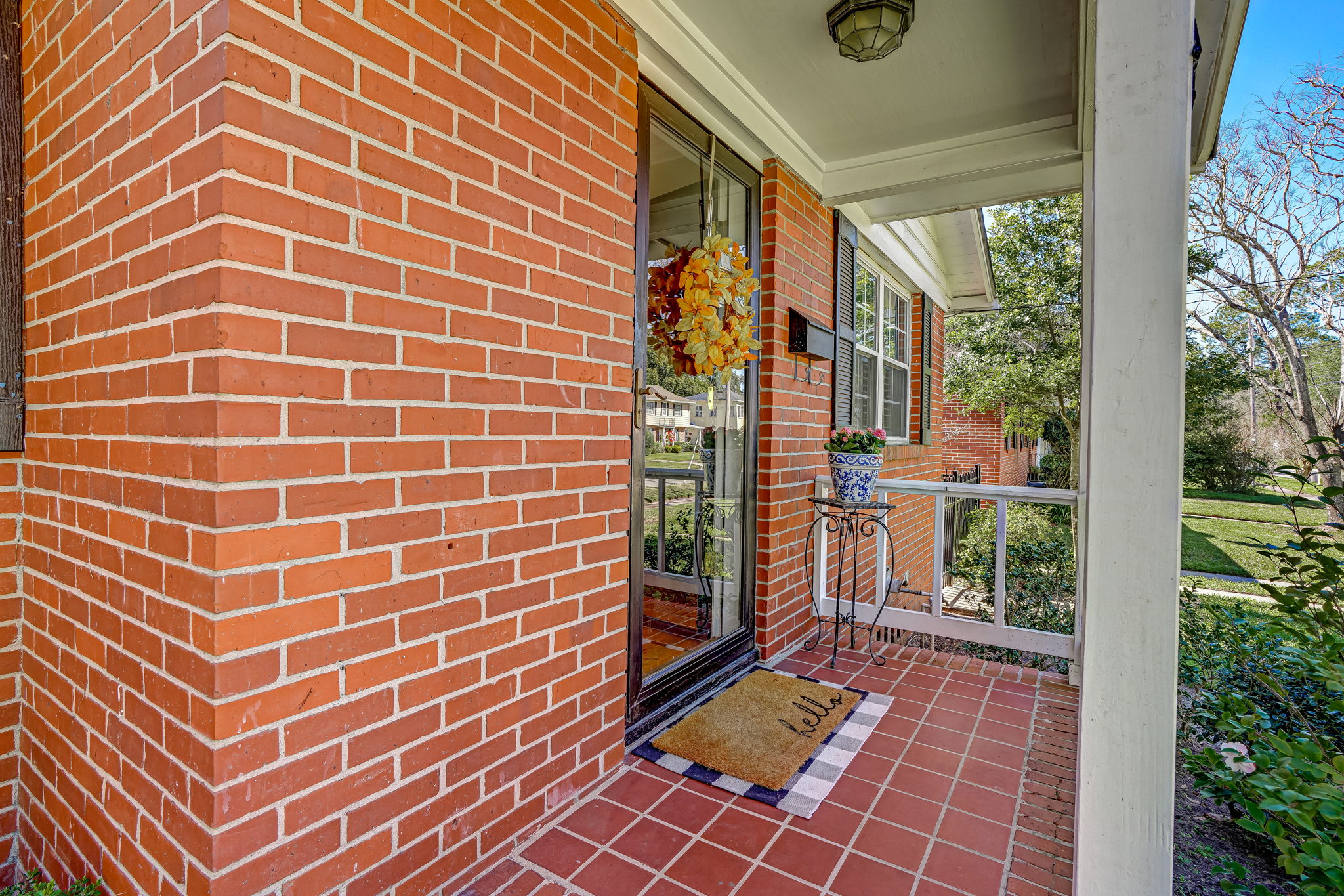 Front Entry Detail