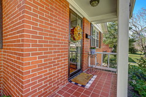 Front Entry Detail