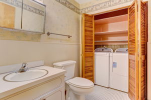 Bathroom/Laundry