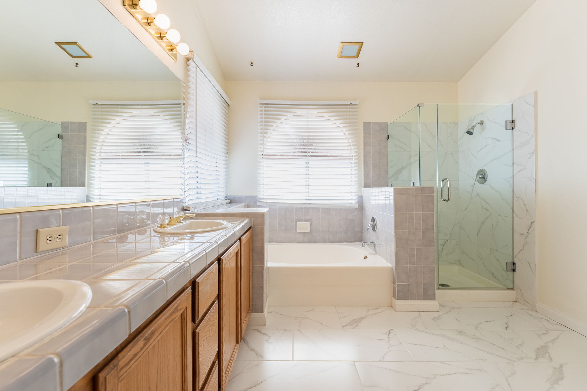 1910 Guinn Dr, Henderson, NV 89074, USA Photo 19