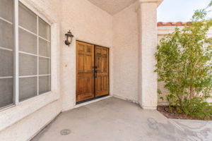 1910 Guinn Dr, Henderson, NV 89074, USA Photo 3