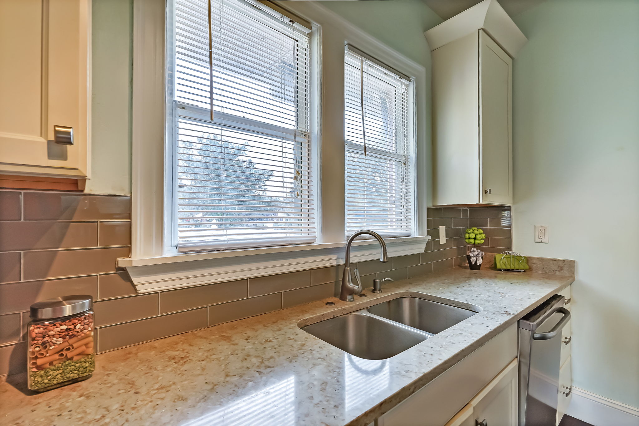 325 Circle Dr, Jacksonville, FL 32208, US Photo 31