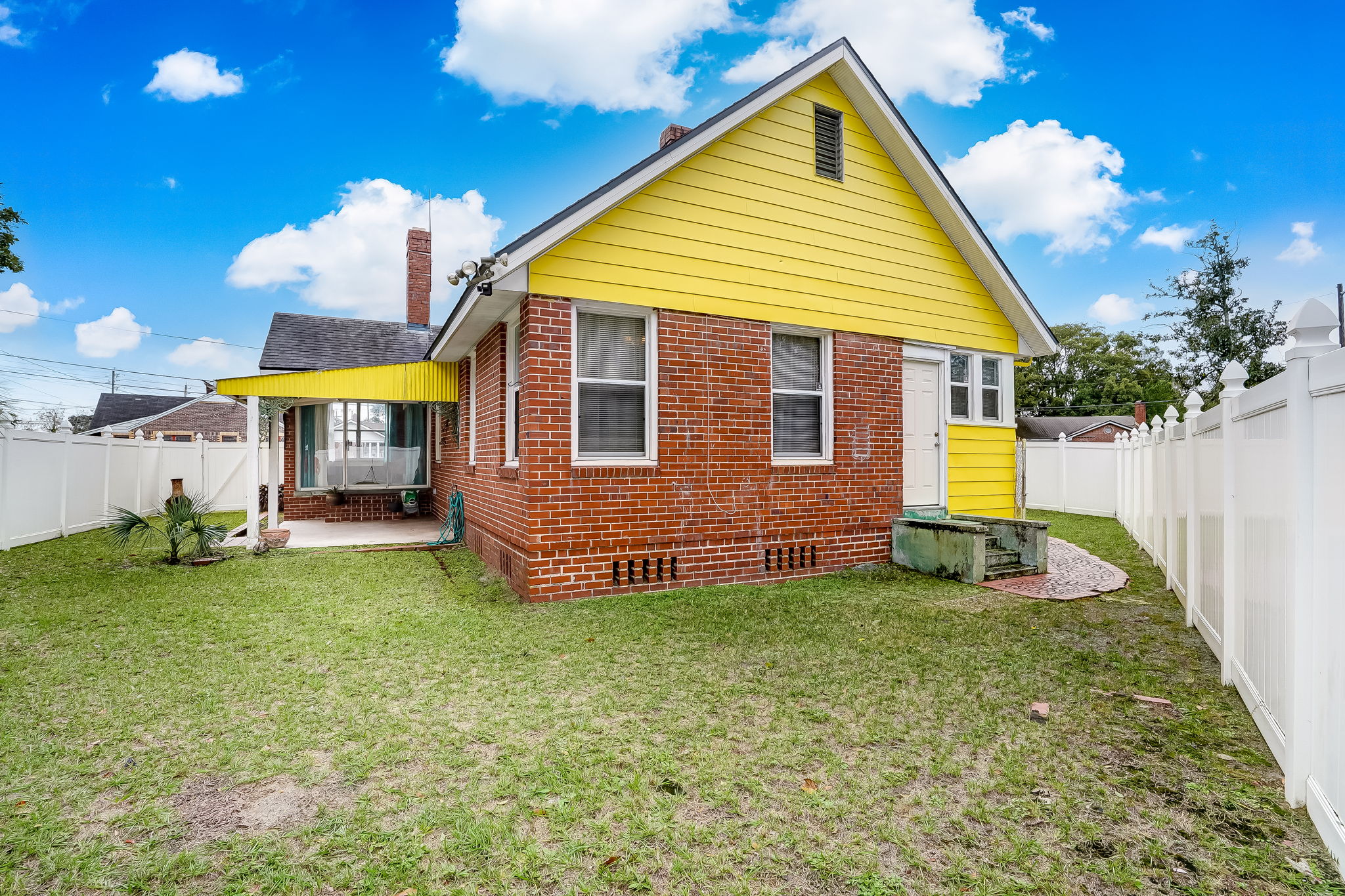 325 Circle Dr, Jacksonville, FL 32208, US Photo 51
