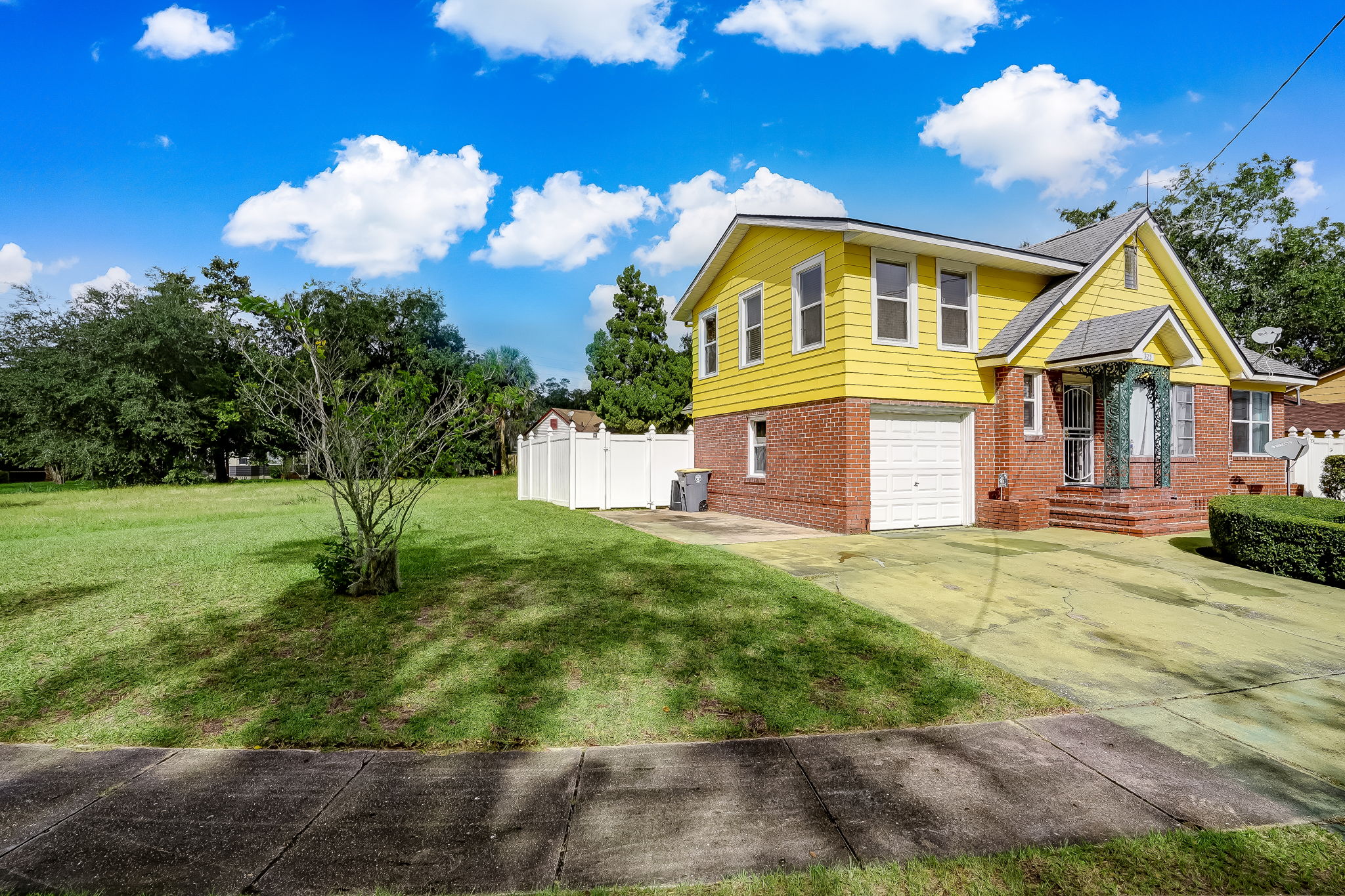 325 Circle Dr, Jacksonville, FL 32208, US Photo 6