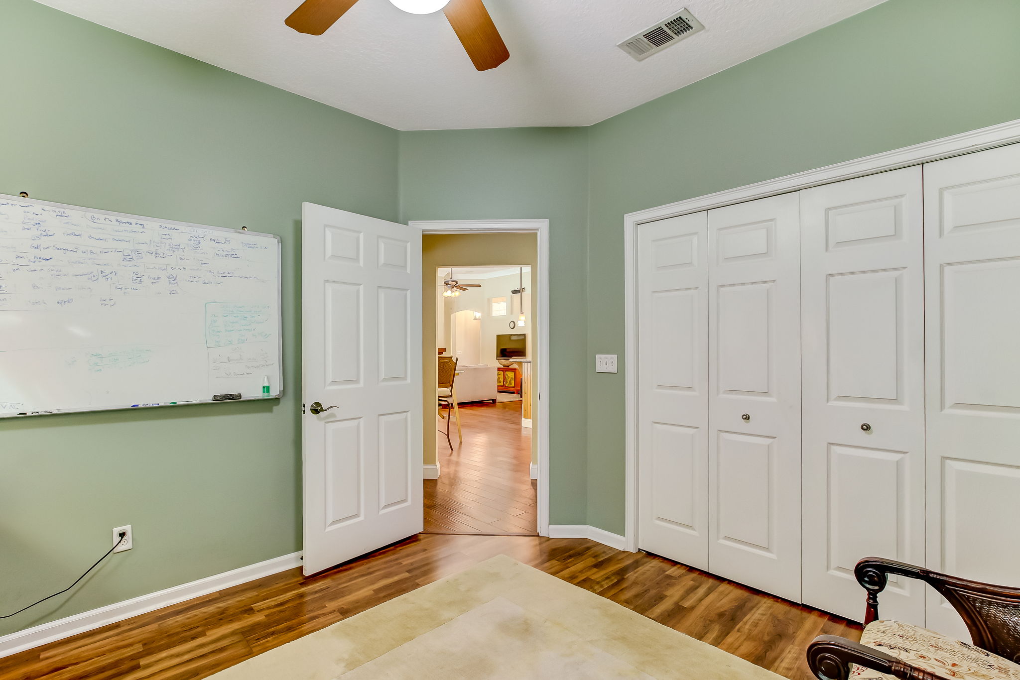 Bedroom/Office