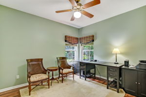 Bedroom/Office