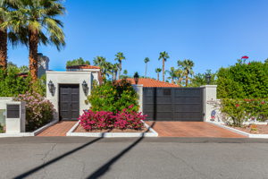 480 W Vía Lola, Palm Springs, CA 92262, USA Photo 1