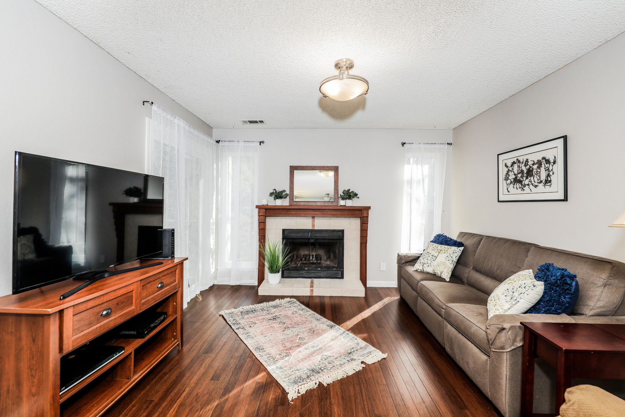 163 Village Pl, Martinez, CA 94553, US Photo 4