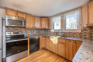 93 Saco St, Westbrook, ME 04092, US Photo 17