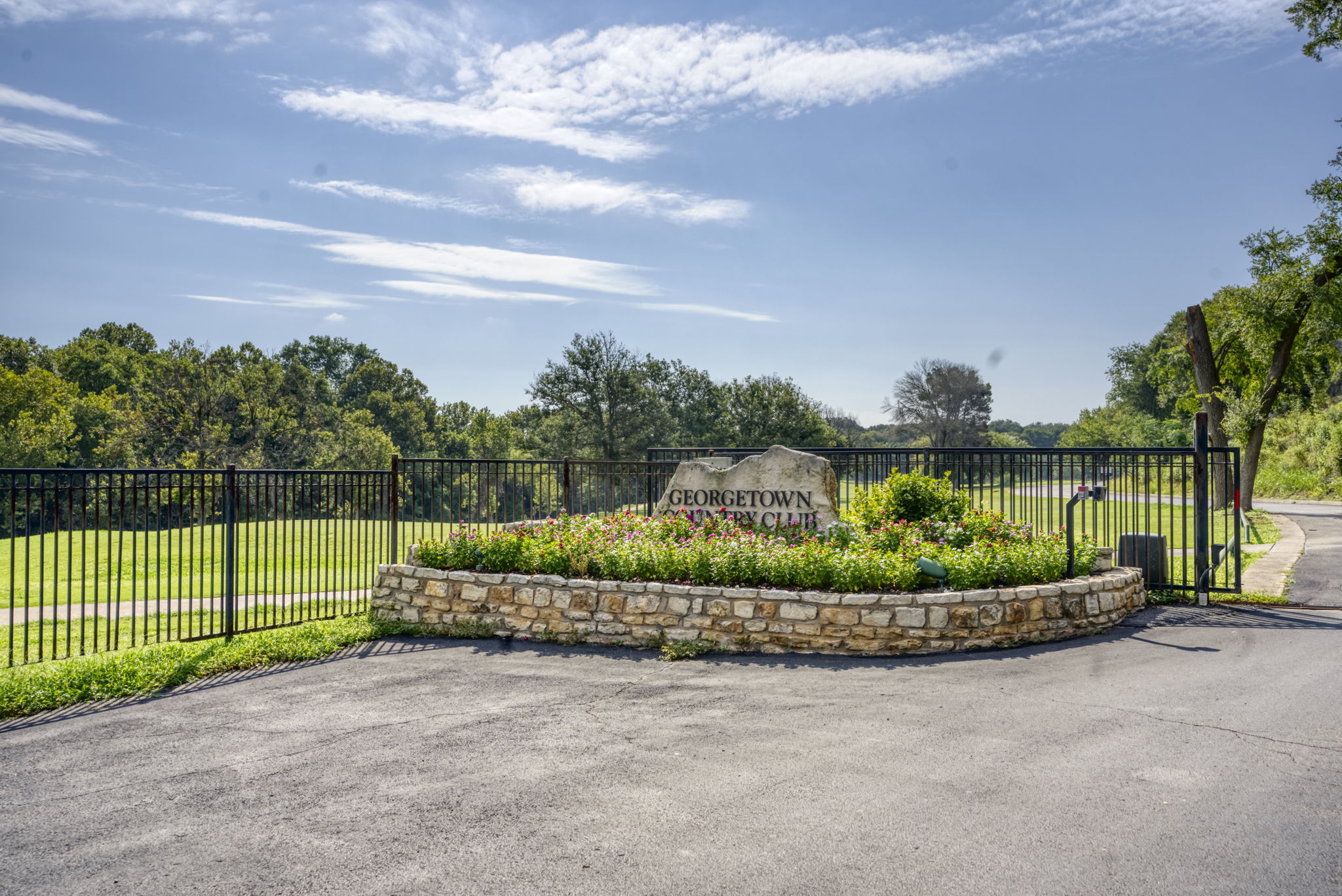 1011 Country Club Rd, Georgetown, TX 78628, USA Photo 51