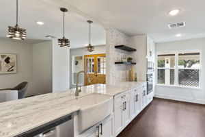 1011 Country Club Rd, Georgetown, TX 78628, USA Photo 14