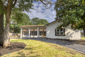 1011 Country Club Rd, Georgetown, TX 78628, USA Photo 2