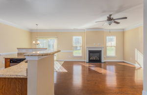 3508 Lamplight Way-8