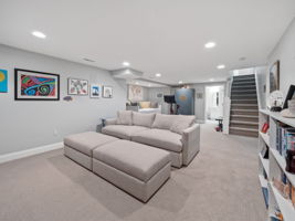 1087 Westwood Dr, Birmingham, MI 48009, US Photo 28