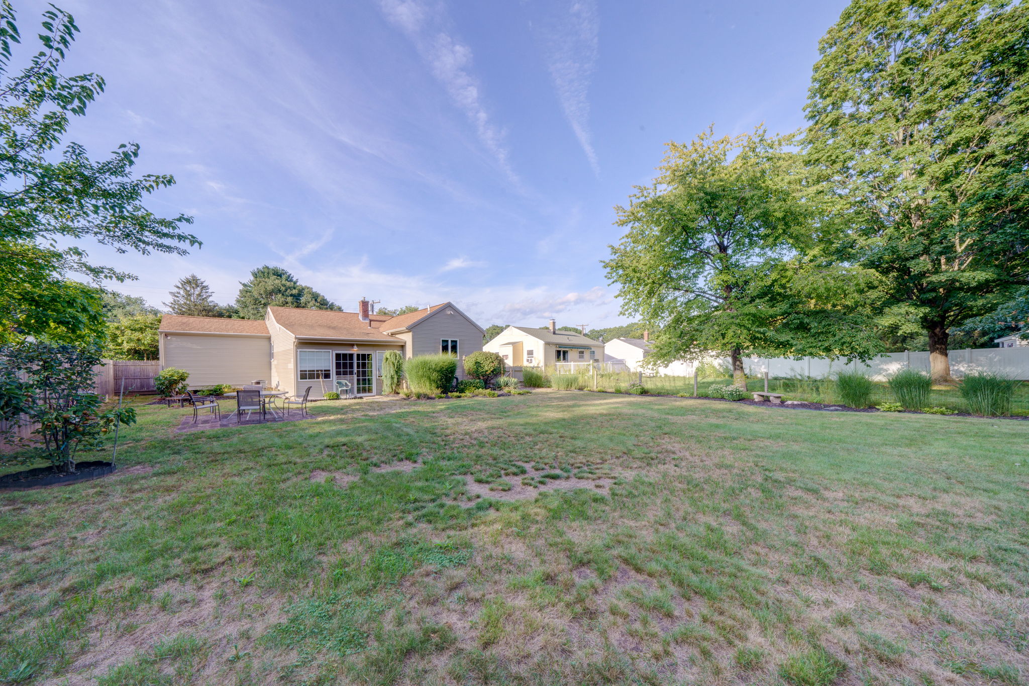 36 Lawncrest Dr, Southington, CT 06489, USA Photo 8