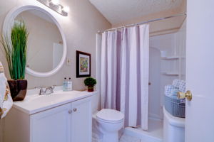 36 Lawncrest Dr, Southington, CT 06489, USA Photo 28